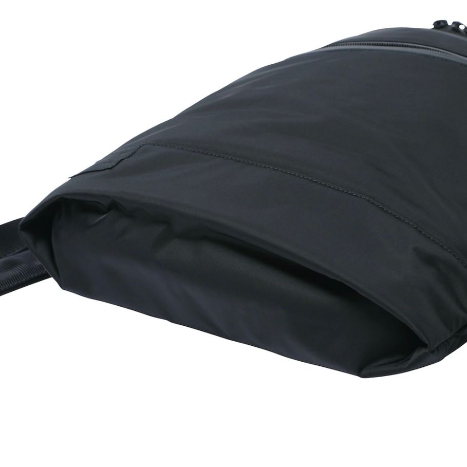 【残り一点】Slim Backpack