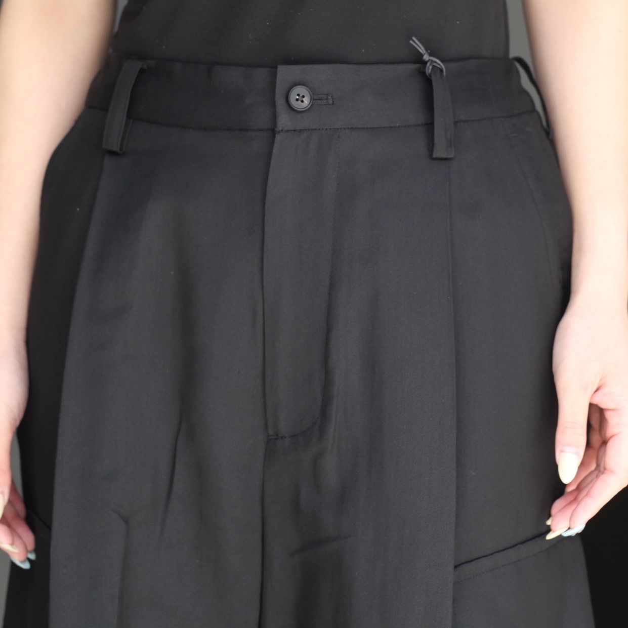 【残りわずか】Silk Cupro Cargo Short Trousers