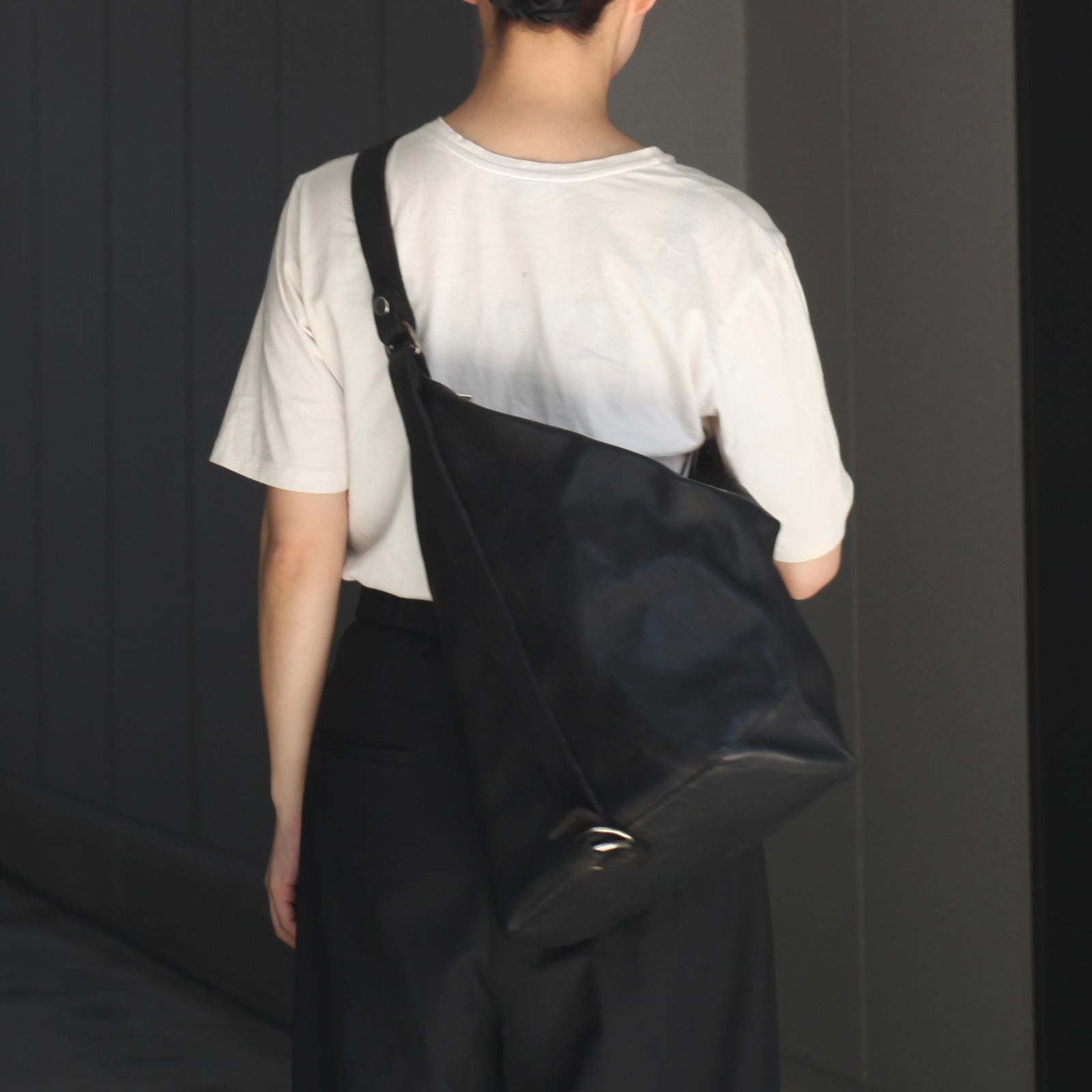 【残り一点】Hobo Crossbody Bag(SOFT HORSE FULL GRAIN)
