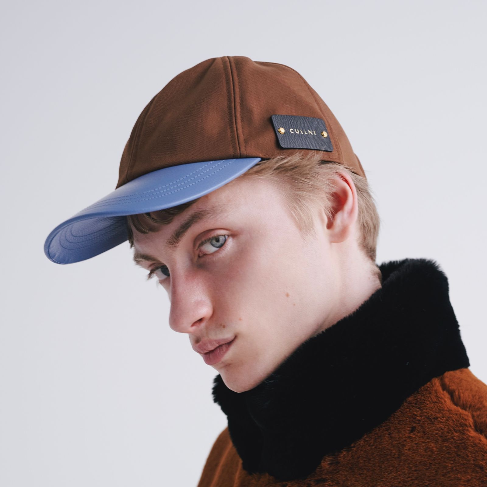 CULLNI - 【残りわずか】Bicolor Shrink Leather Visor Cap | ACRMTSM