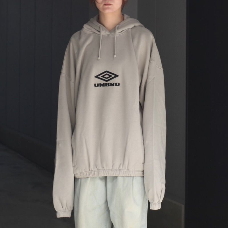 UMBRO - 【残り一点】OG Logo Mask Hoodie | ACRMTSM ONLINE STORE