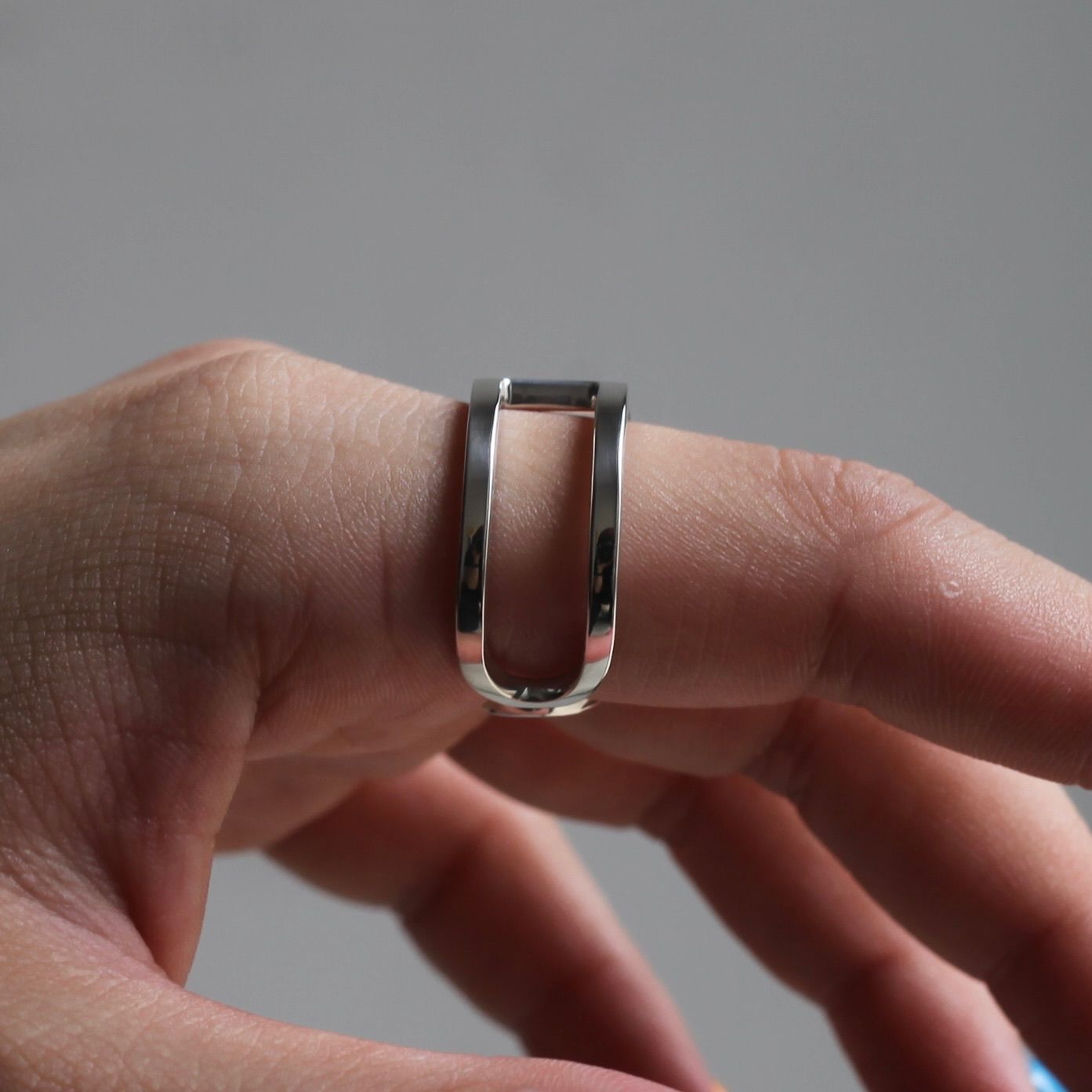 【お取り寄せ注文可能】Anchor Ring Medium(WHITE)