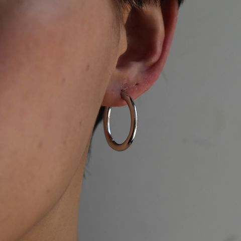 【残りわずか】Classic Hoops Medium(SILVER)