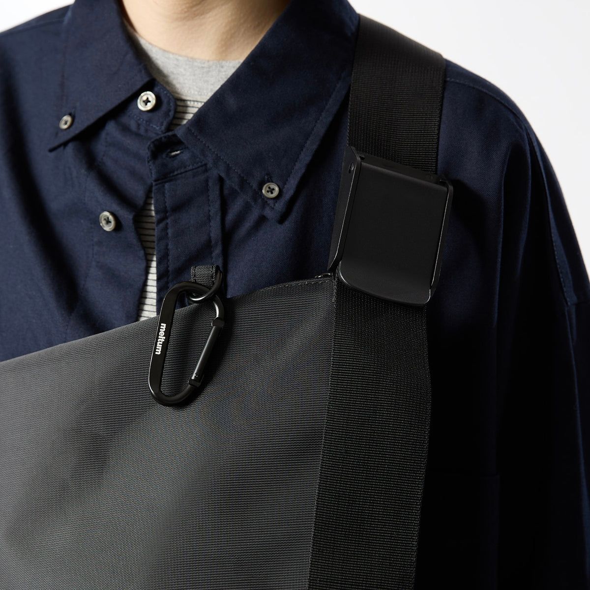 【残り一点】Nylon Messenger Bag(M)