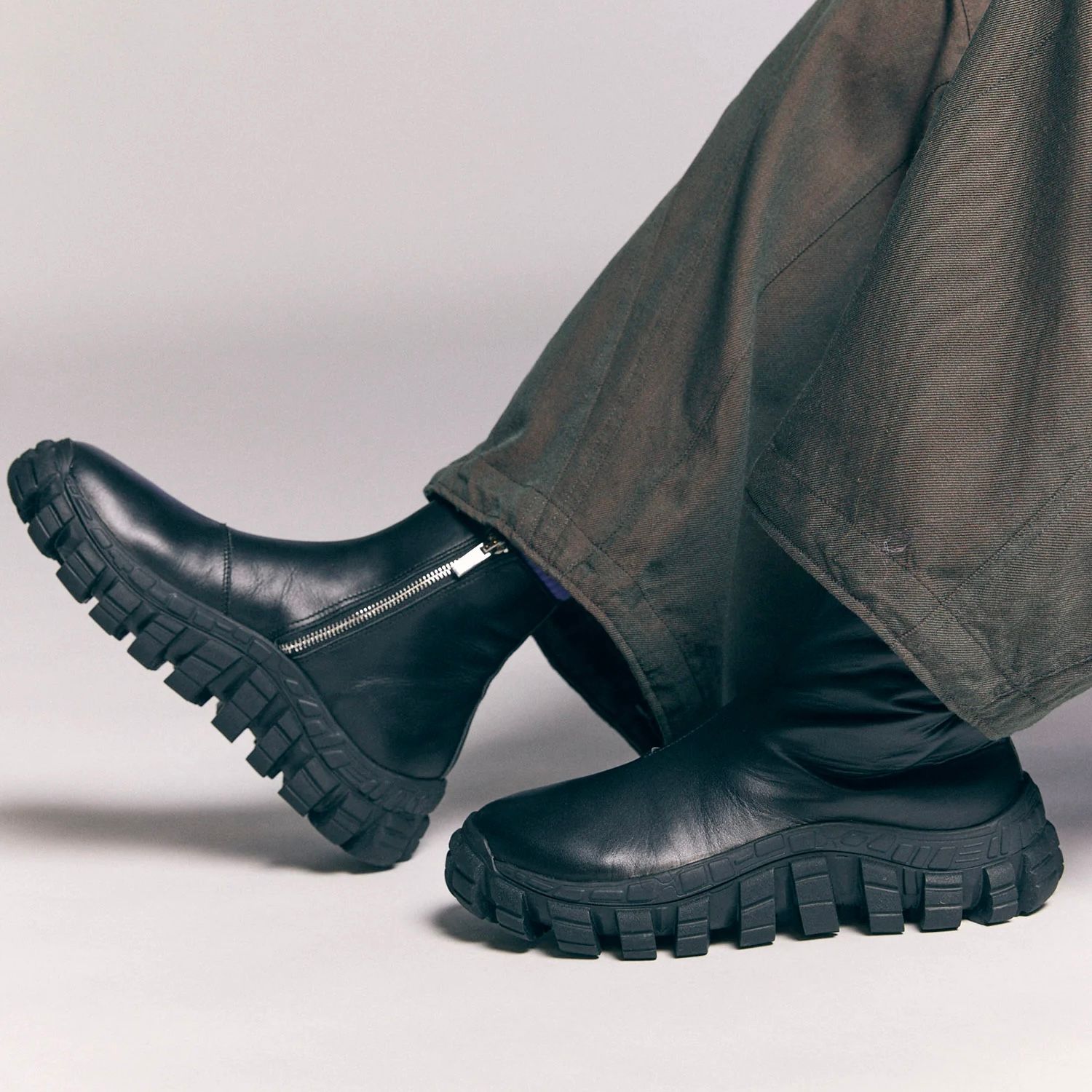 【残り一点】Rattling Sole Side Zip Boots