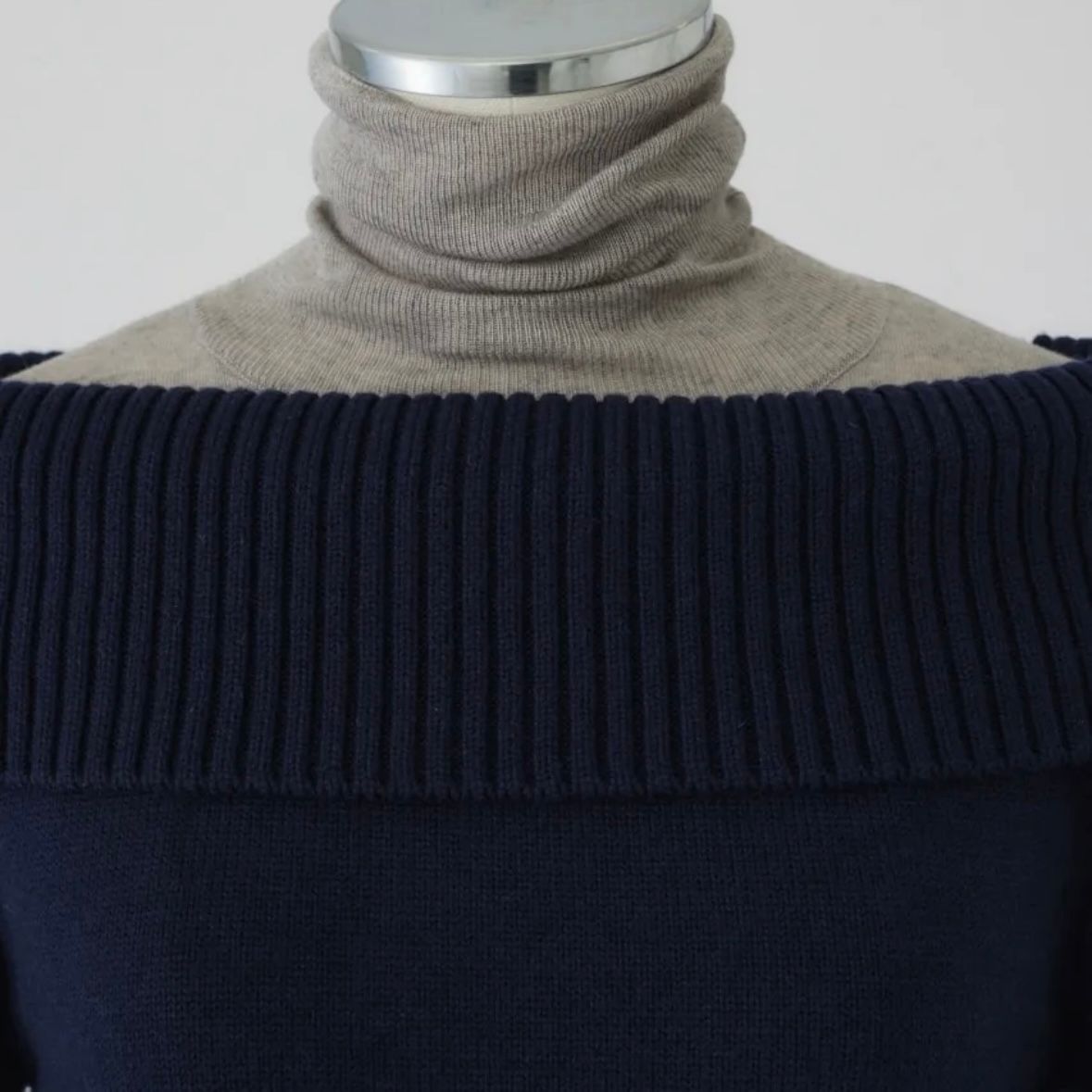 【残り一点】Docking Off Shoulder Tops