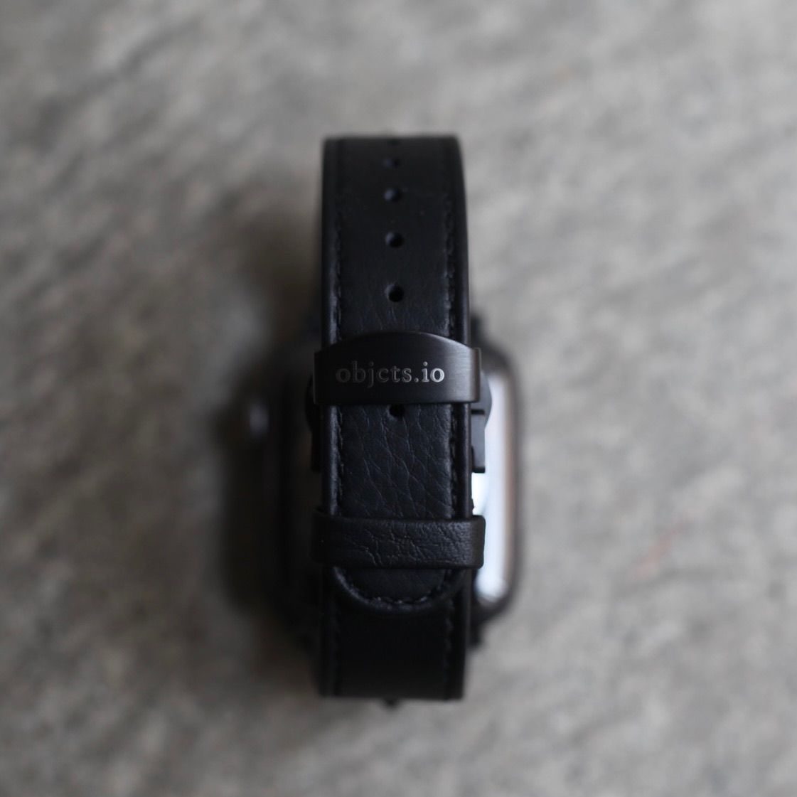 【残り一点】レザーハイブリッドバンドスタッズ for Apple Watch(BLACK)