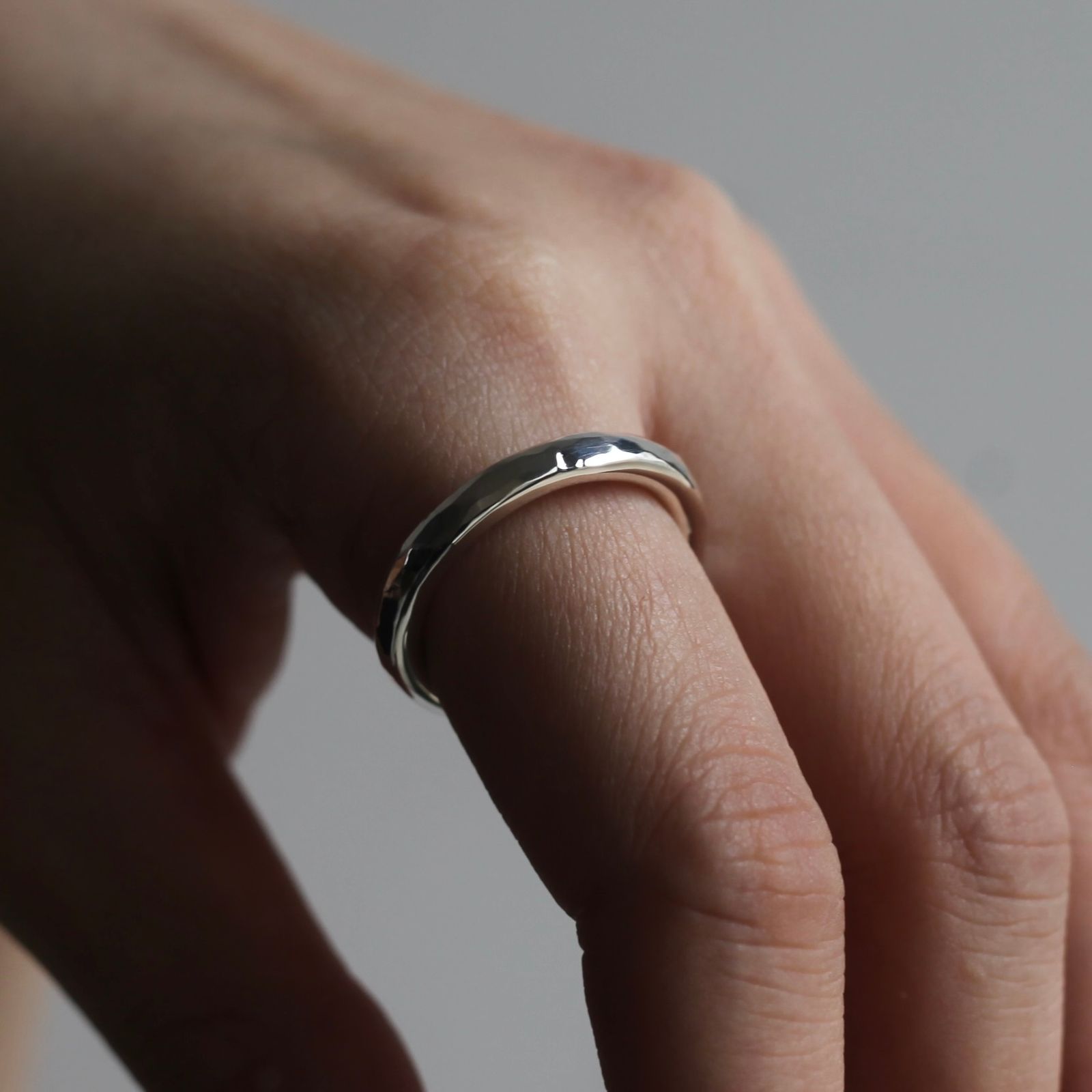 【残り一点】Oval Hammered Ring(3.5mm)