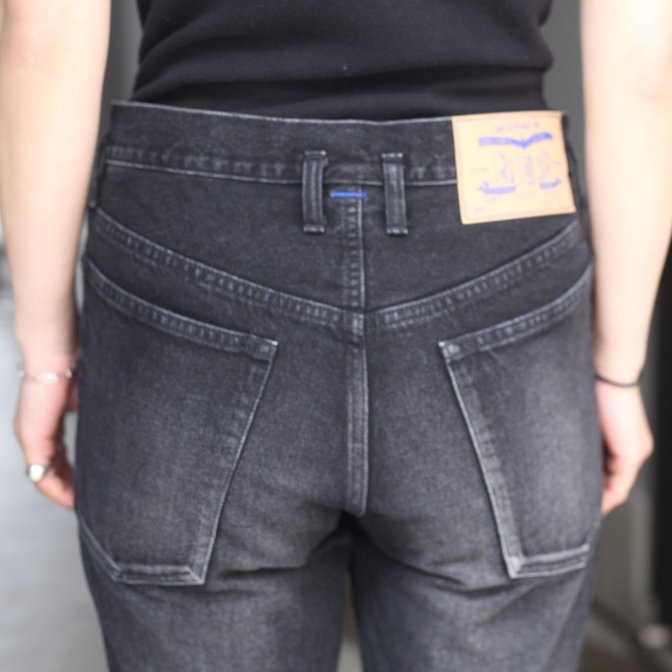 SHINYAKOZUKA - 【残り一点】Washed Ordinary City Curtain Legs SHINYAKOZUKA - 【残り一点】Washed Ordinary City Curtain Legs