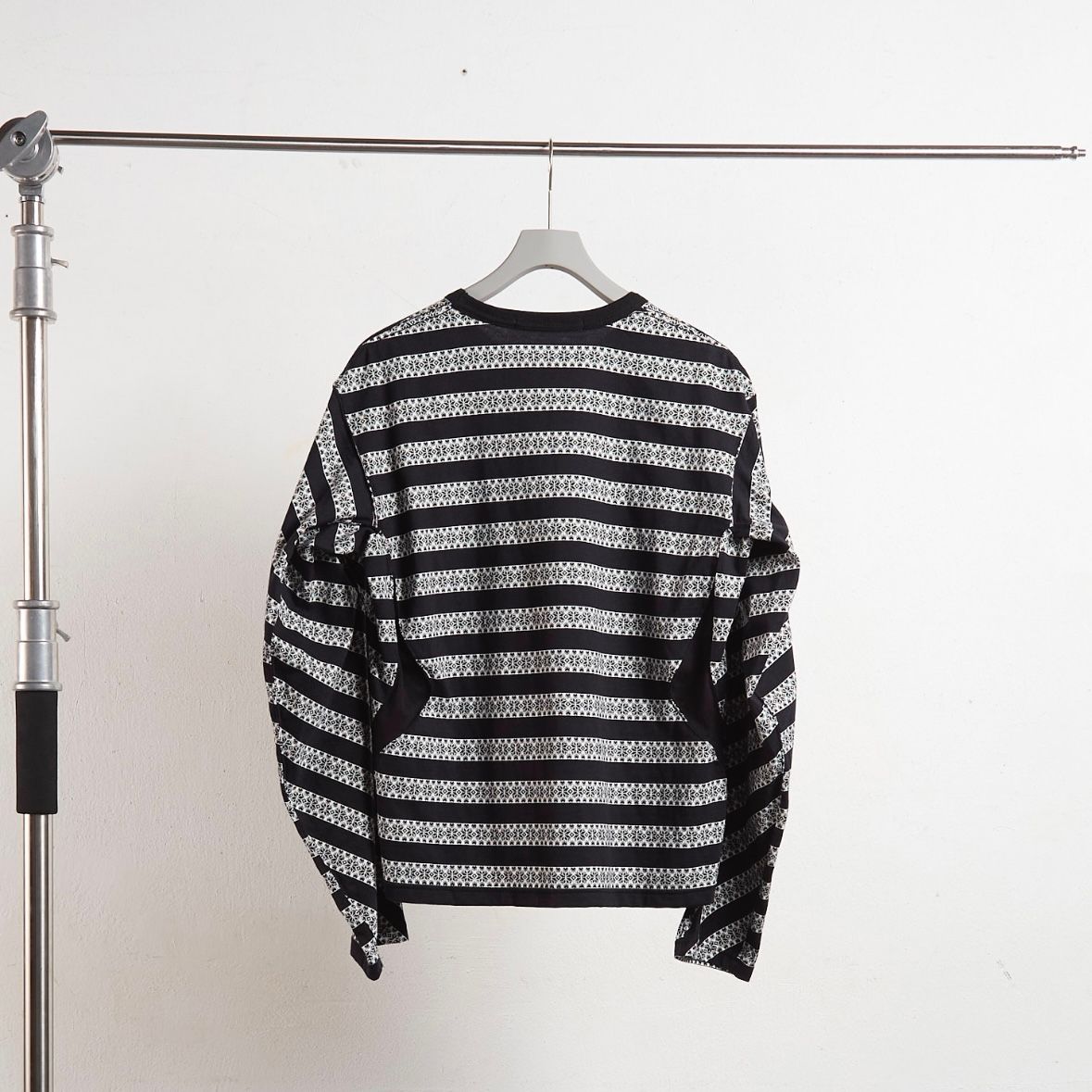 【残り一点】Nordic Pattern Jacquard L/S T-Shirt