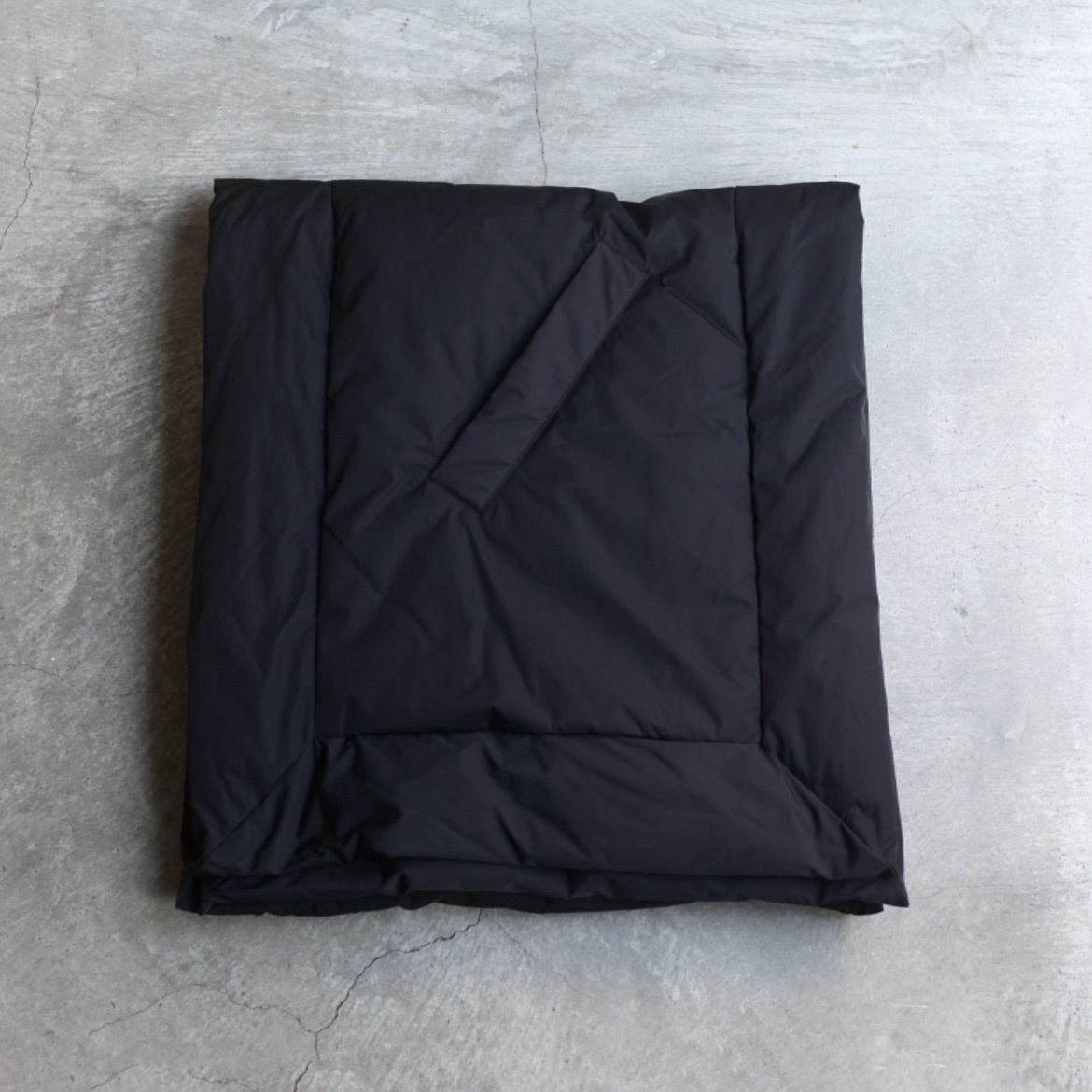 【残り一点】ダウンオーバーストール(NYLON)
