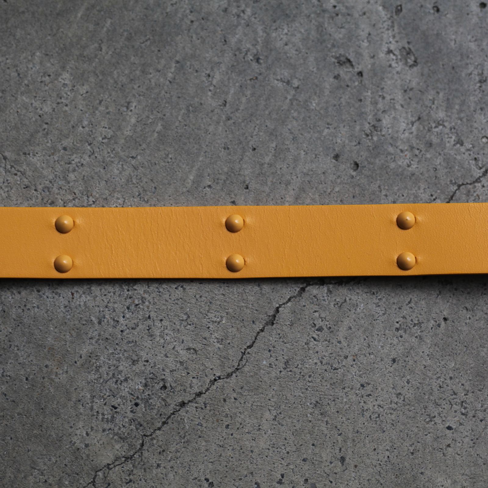 ITTI - 【残り一点】Herrie Holeless Studs Belt(THUG) | ACRMTSM