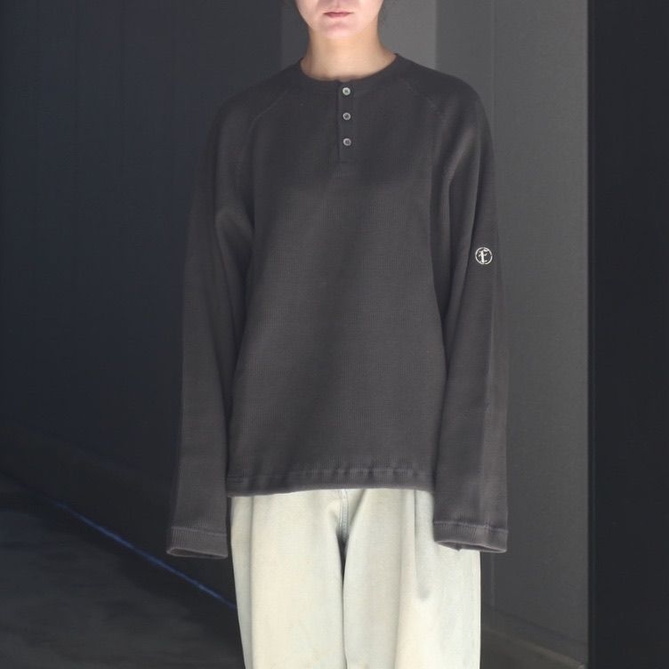 【残り一点】Lazy Thermal Henley Neck