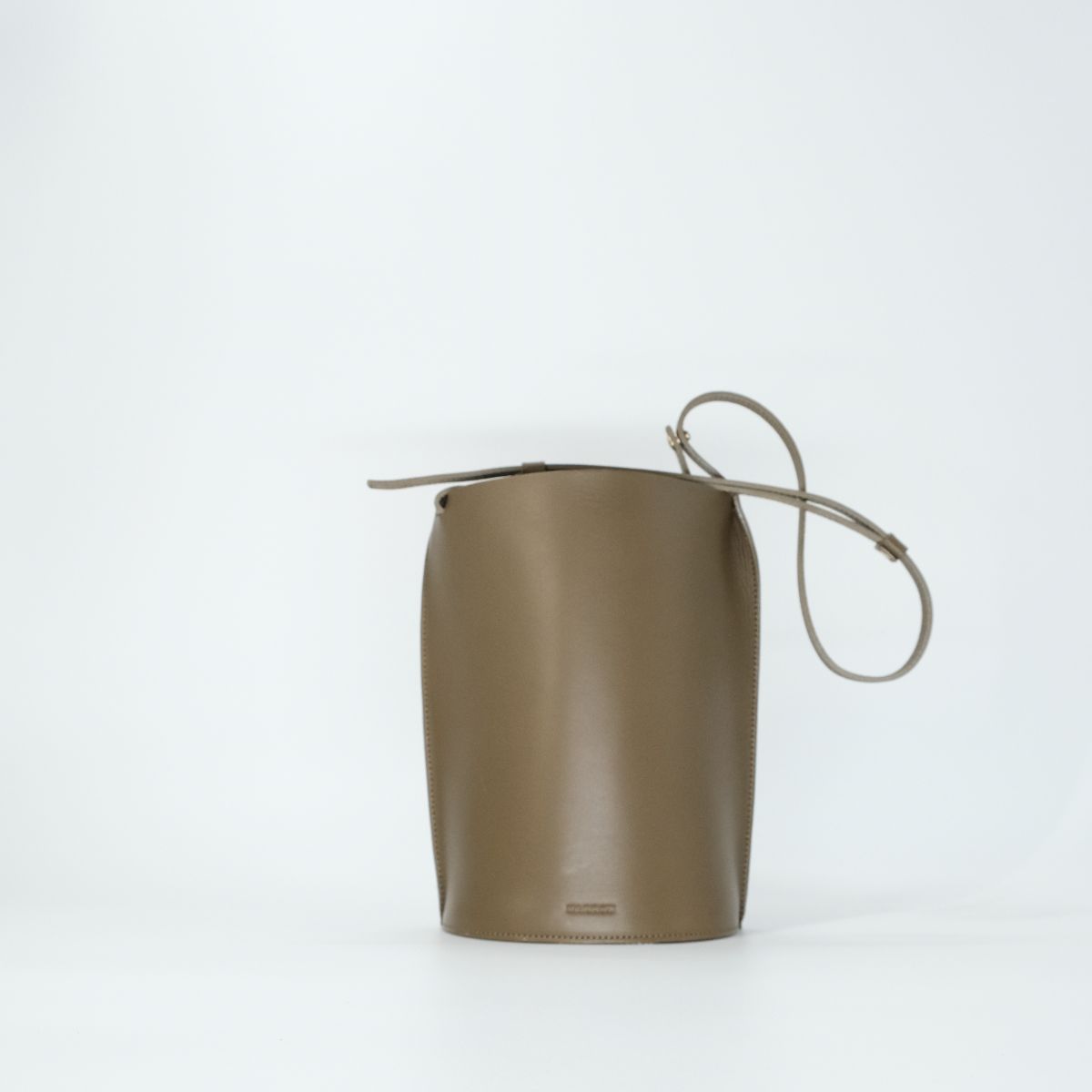 【残りわずか】Tube Shoulder