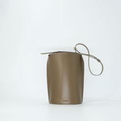 【残りわずか】Tube Shoulder