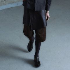 【残り一点】Knee Darted Flare Shorts