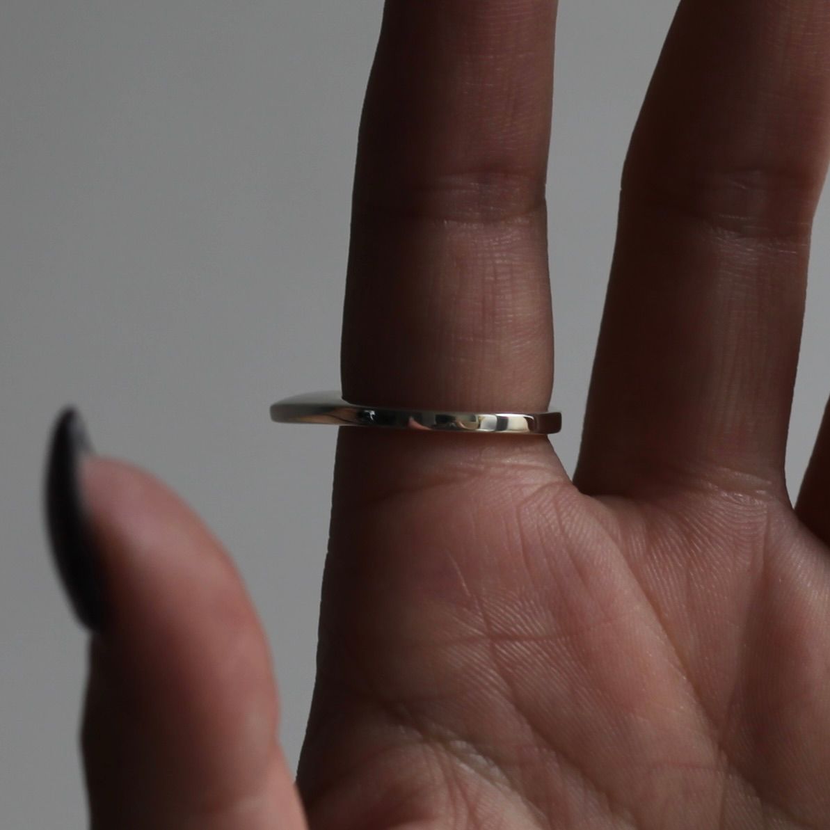 【残り一点】Flat Wave Ring
