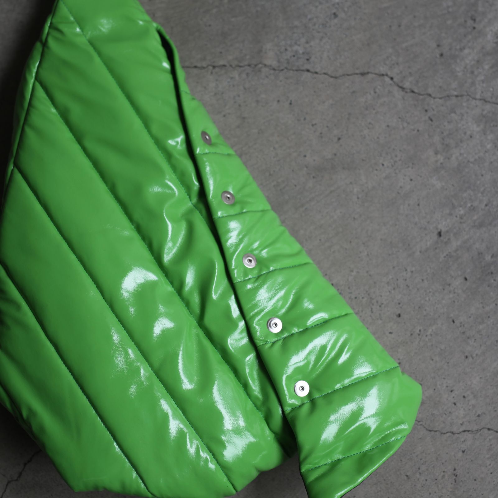 満点の Omar Afridi Distorted Hand Bag Green ecousarecycling.com