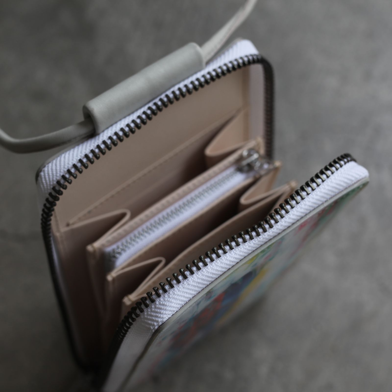 【残り一点】Paint Shoulder Wallet(灰色紐)