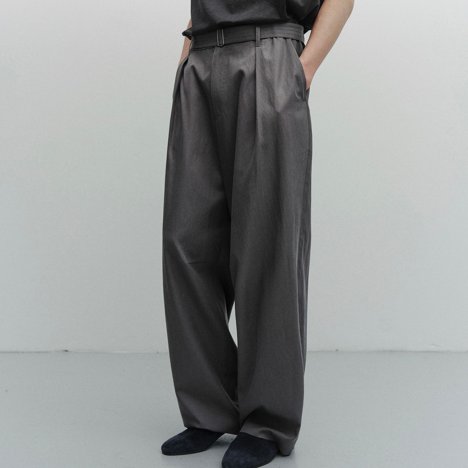 【残り一点】Structure Tencel Slacks