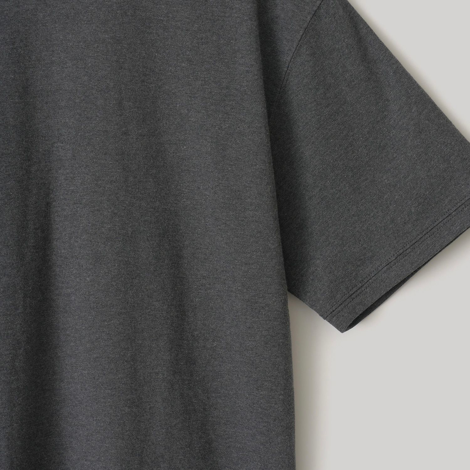 【残り一点】Library Raw-Edge Tee