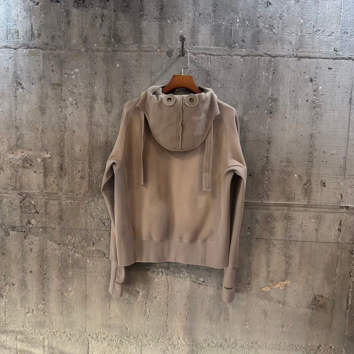 【残り一点】Gwai Mask Hood