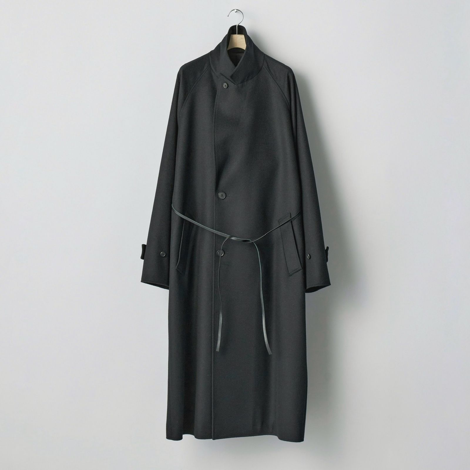 【残りわずか】Oversized Peak Lapel Coat(WOOL/CASHMERE)