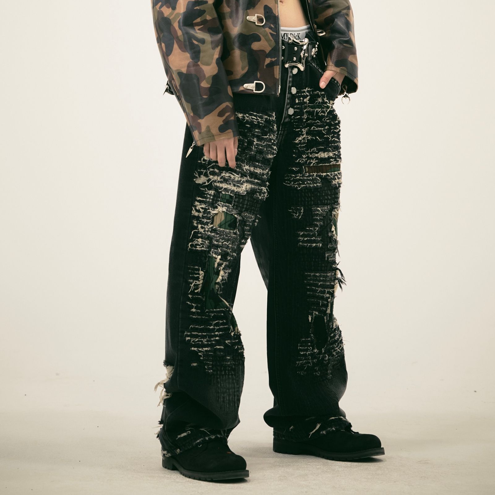 【残り一点】Vintage-Stitched Camo Denim Pants