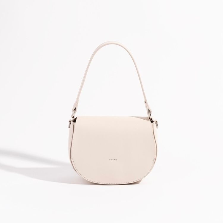 【残りわずか】Cross Body Bag