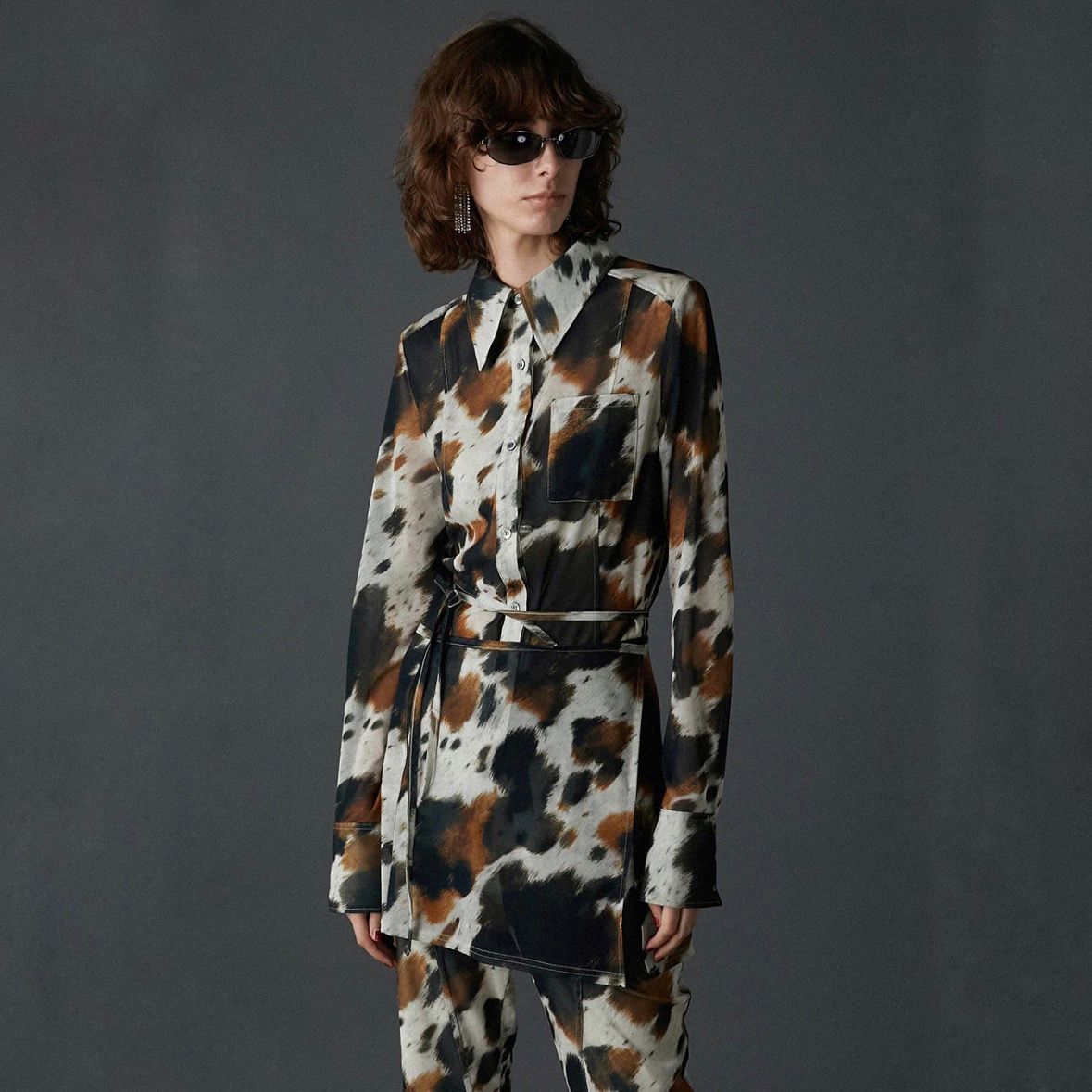 【残り一点】Cow Printed Slim Shirt