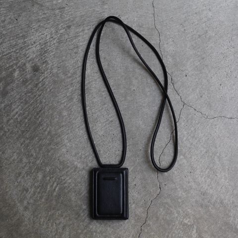 【残り一点】レザーストラップ付カードケース(BLACK)
