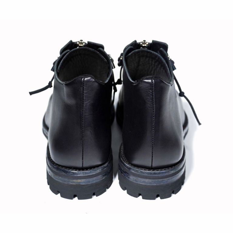 レザー種類 : ITALIAN VACHETTA - SMOOTH (BLACK)
※商品ページ画像のレザー及び、仕様はサンプルとしてご覧ください。