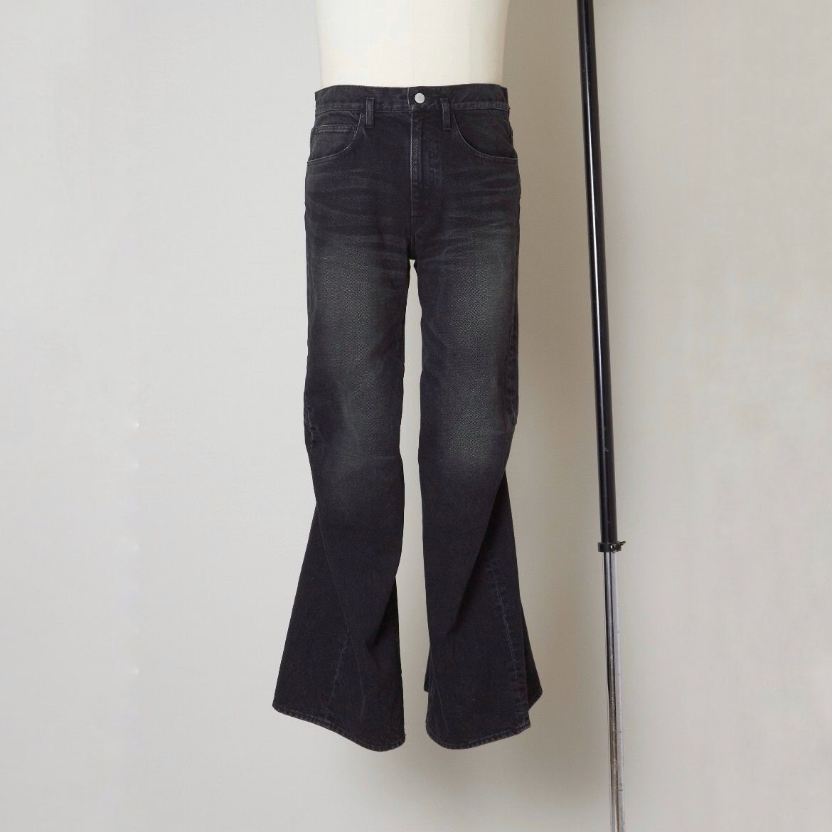SHINYAKOZUKA - 【残り一点】Washed Ordinary City Curtain Legs