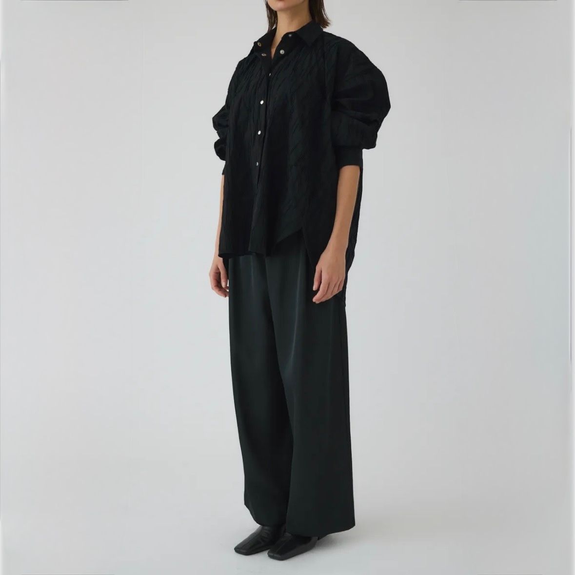 【残り一点】Tuck Pleats Back Volume SH