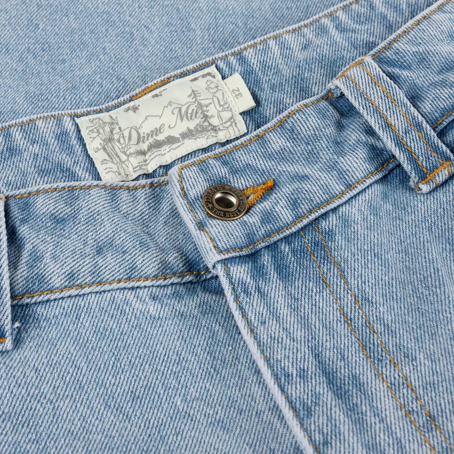 【関税込み】Dime ブルー カーペンター デニムショートパンツ Dimeのブルー カーペンター デニムショートパンツがセール中