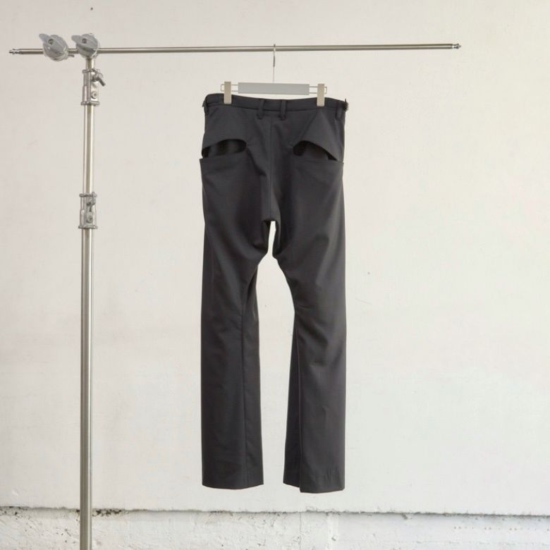 【残り一点】2Tucked Curved Leg Trousers