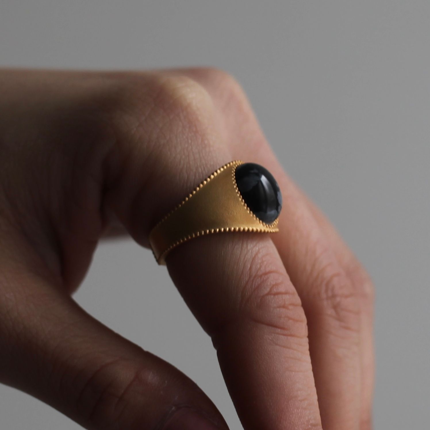 【お取り寄せ注文可能】Signet Ring _艶消し加工(GOLD)