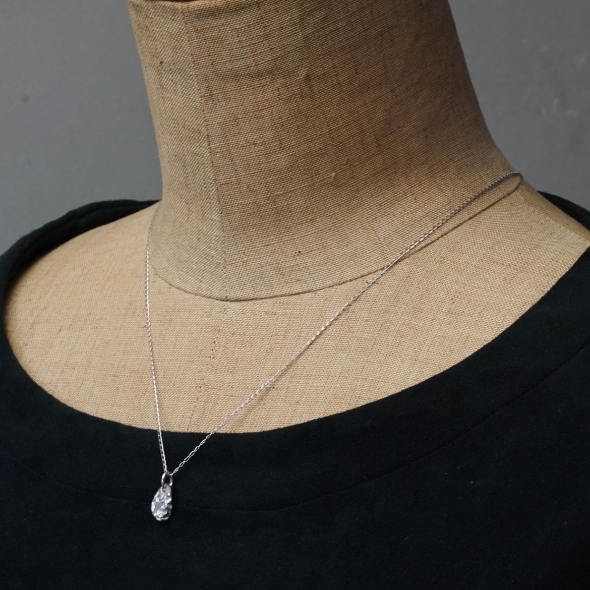 【お取り寄せ注文可能】Flagment Of Acanthus Pendant(SILVER)