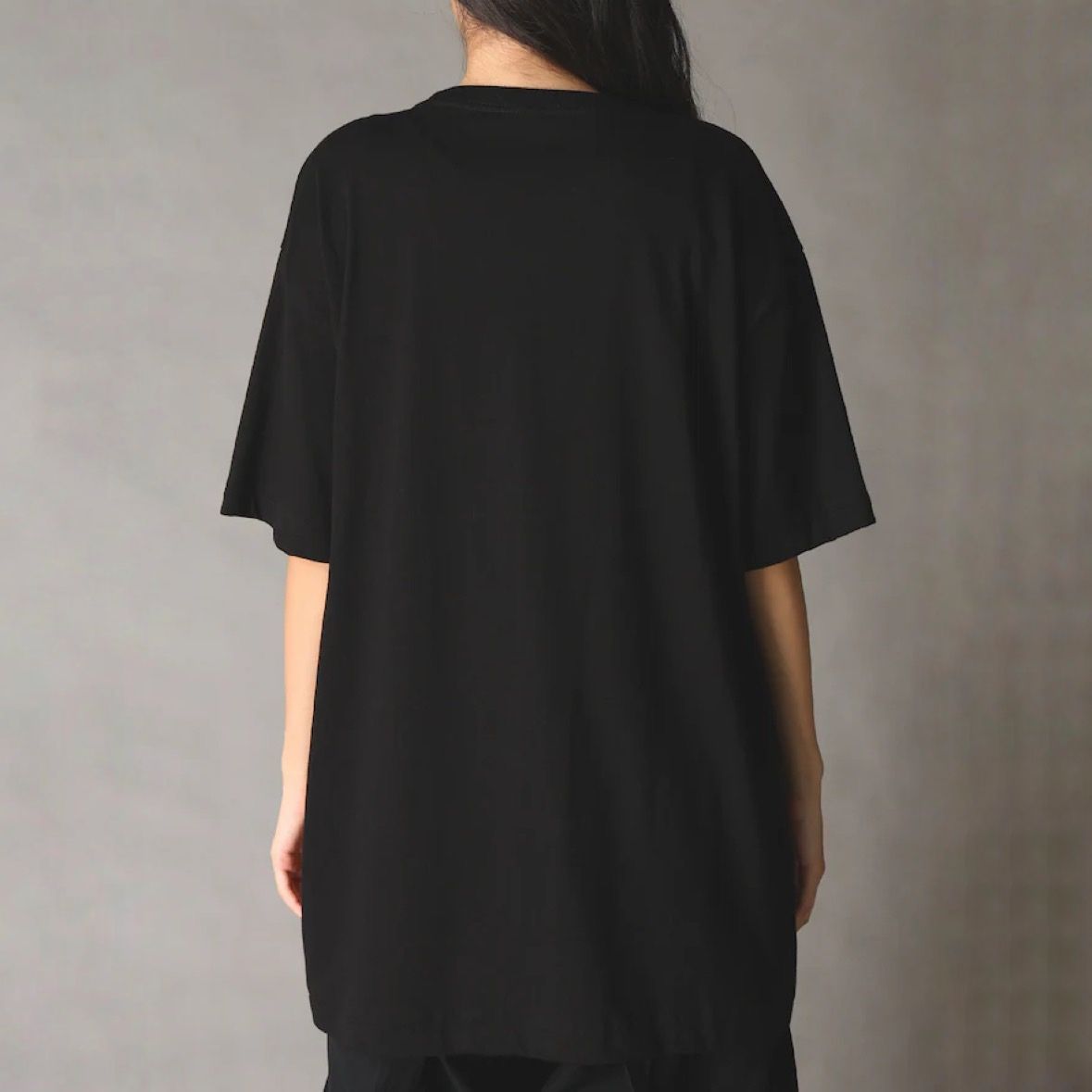 【残り一点】やぶれロゴカットソー