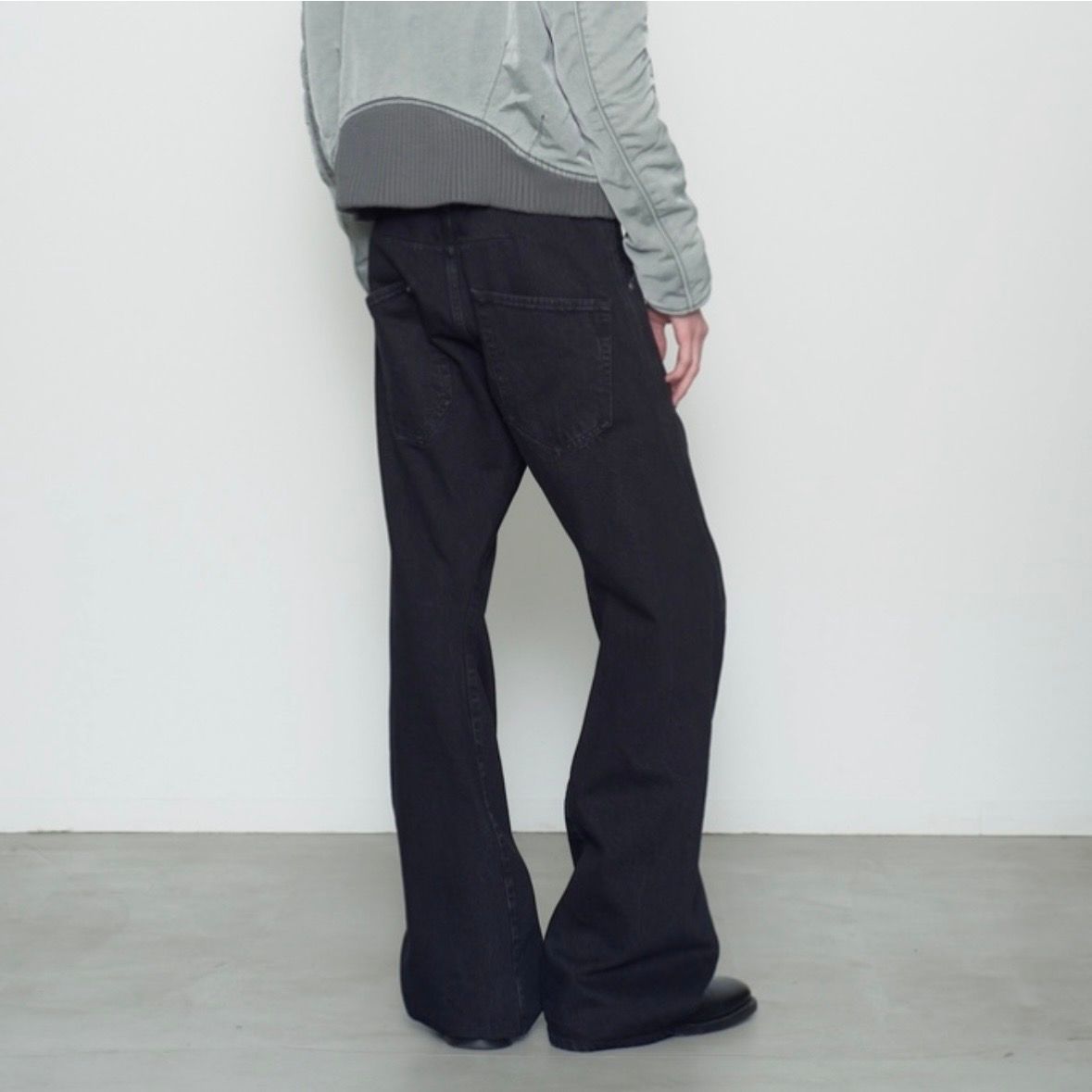 【残りわずか】3D Twisted Jeans