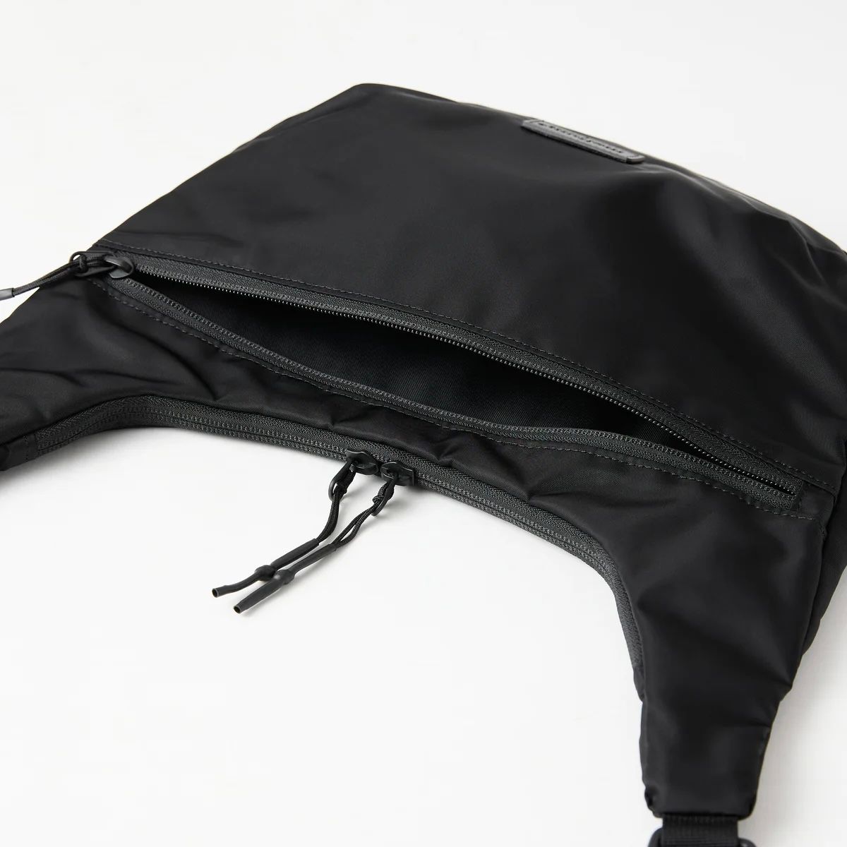 【残り一点】Nylon Crossbody Bag