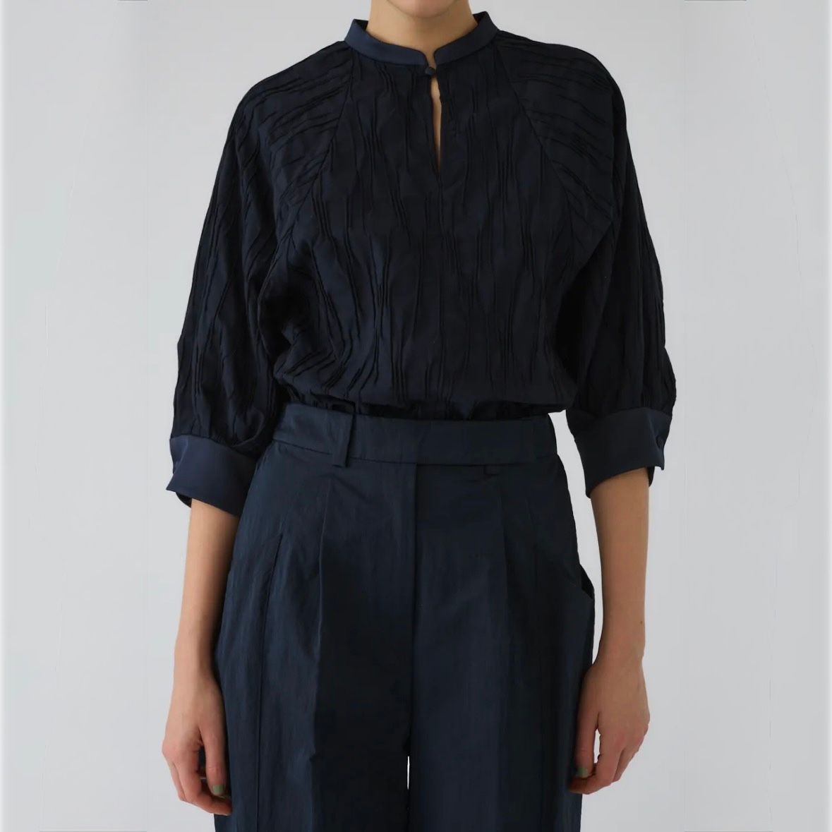 【残り一点】Tuck Pleats Raglan Blouse