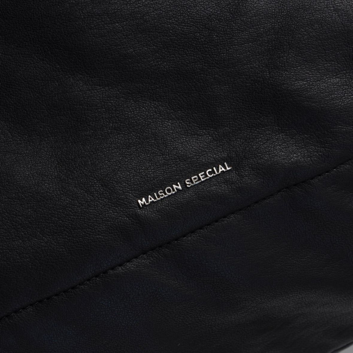 【残り一点】Vegan Leather Big Pillow Bag