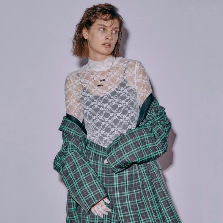 【残り一点】Lace Turtle Top