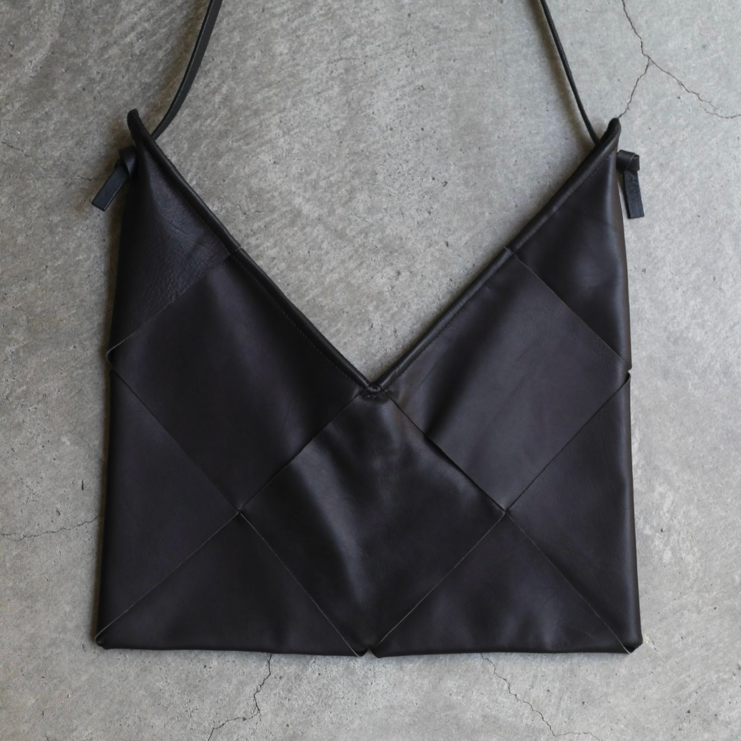 【お取り寄せ注文可能】Ajiro Shoulder Bag