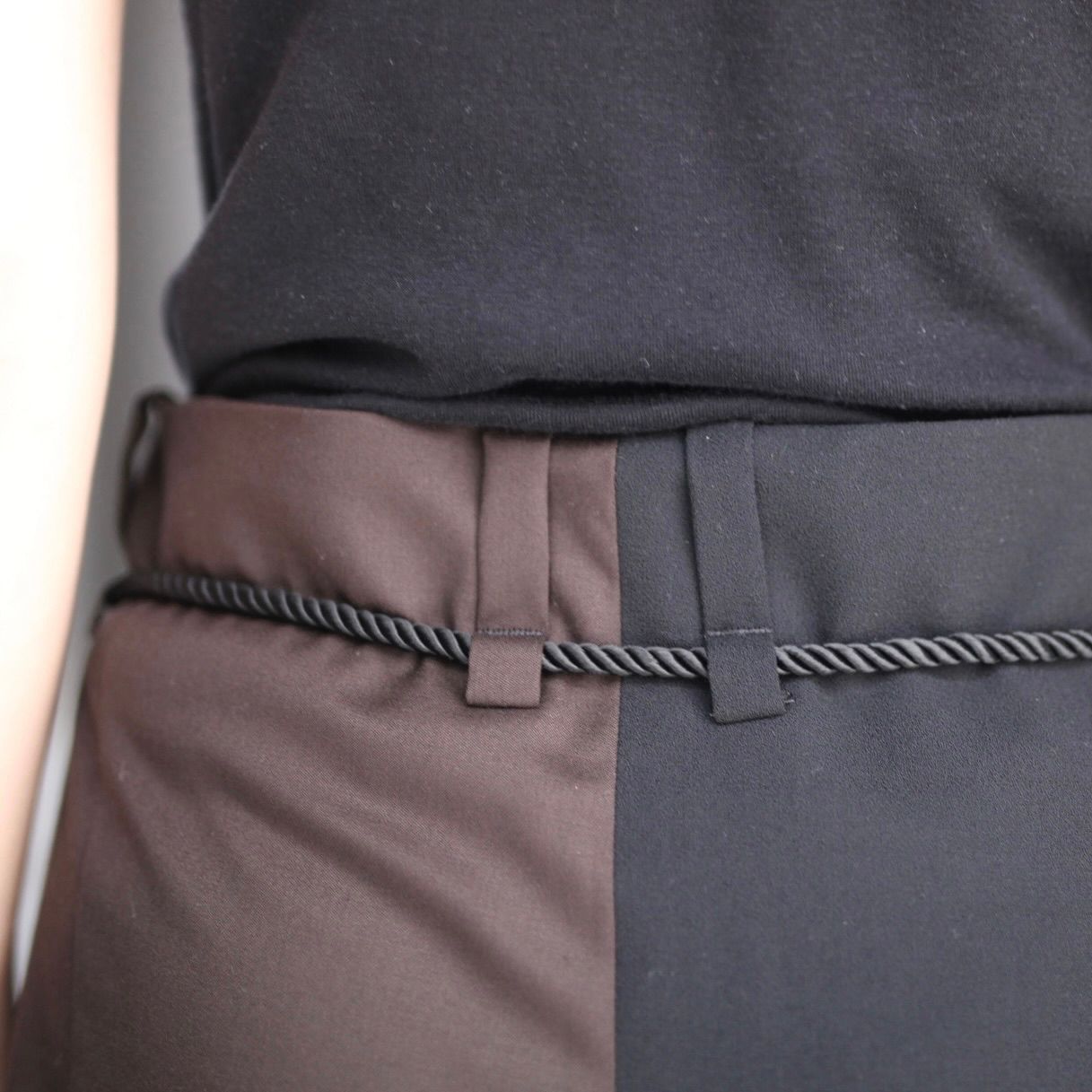 【残り一点】Bicolor Squeeze Slacks