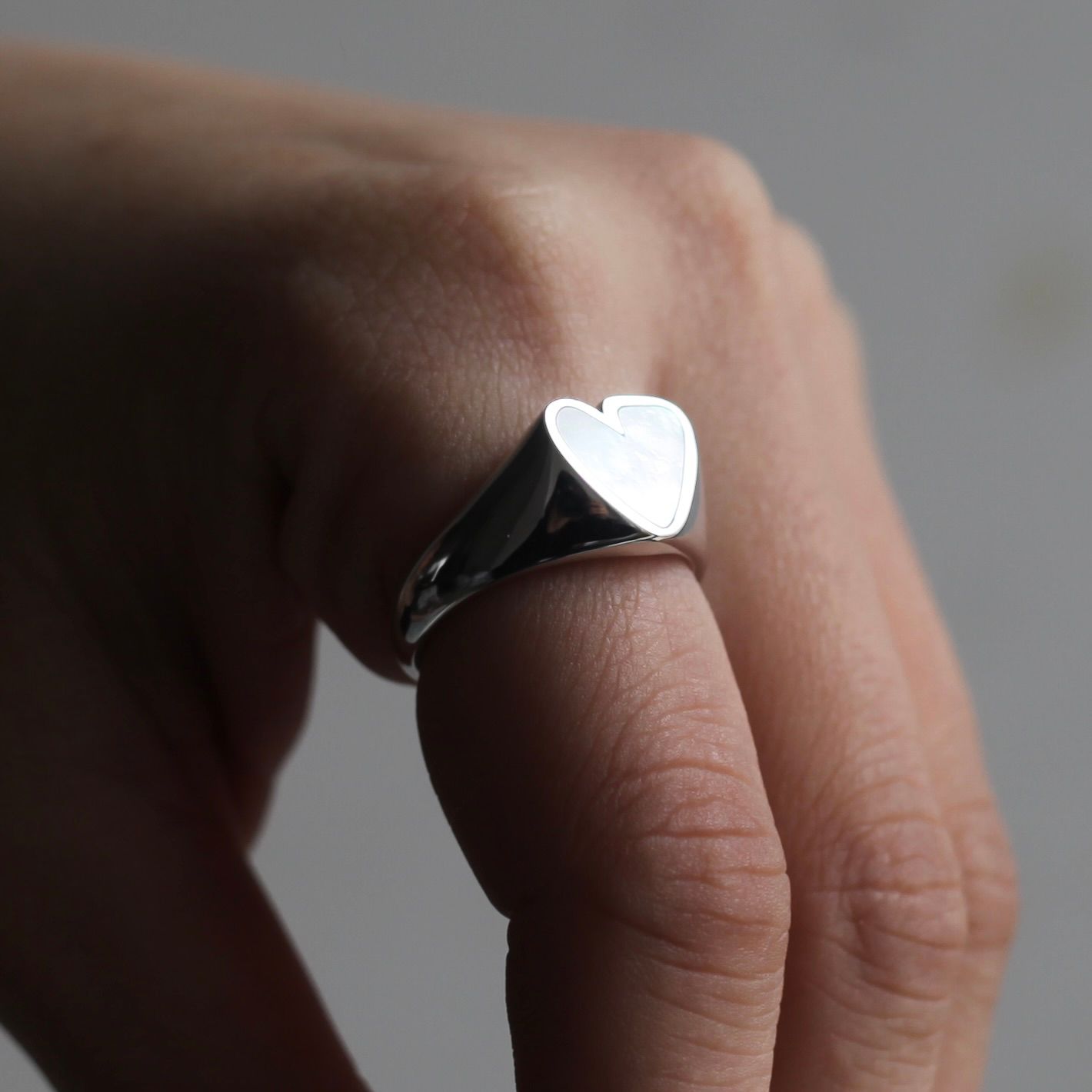 【お取り寄せ注文可能】Heart Stone Ring(WHITE×SILVER)