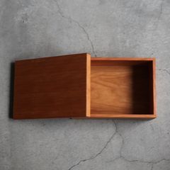 【再販売通知受付可能】スクエアボックス_M(CHERRY)