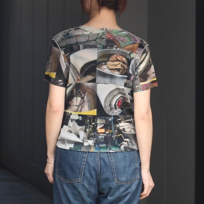 【残り一点】Sheer Graphic Top