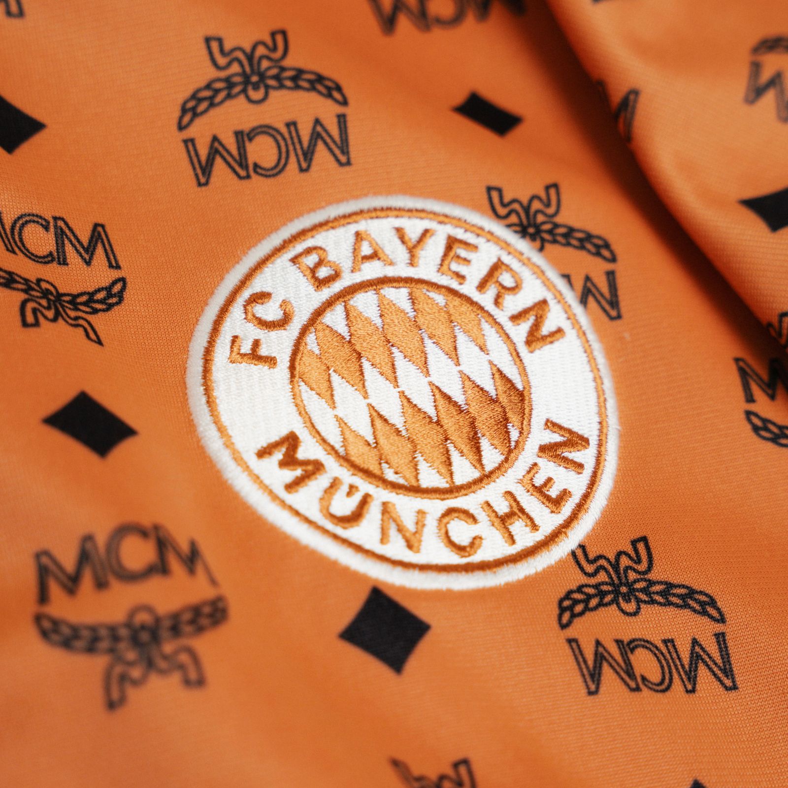 【残り一点】FC Bayern 26/27 MCM Muenchen Track Top